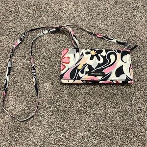 Vera Bradley Bro’s body wallet/purse